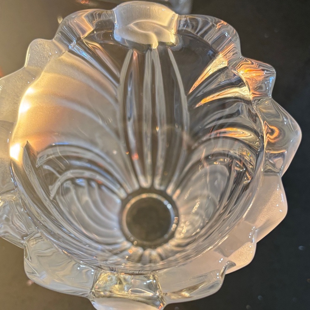 Vintage Mikasa Glass Vase with Swirl Design - Picture 4 of 4